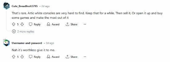 玩家在車庫中發現未拆封銀色PS2：最高值2800美元！