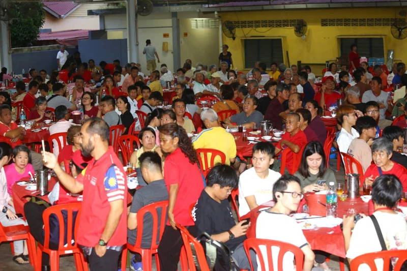 阿茲敏建議與馬華合作　國盟非巫裔領袖否認欠吸引力