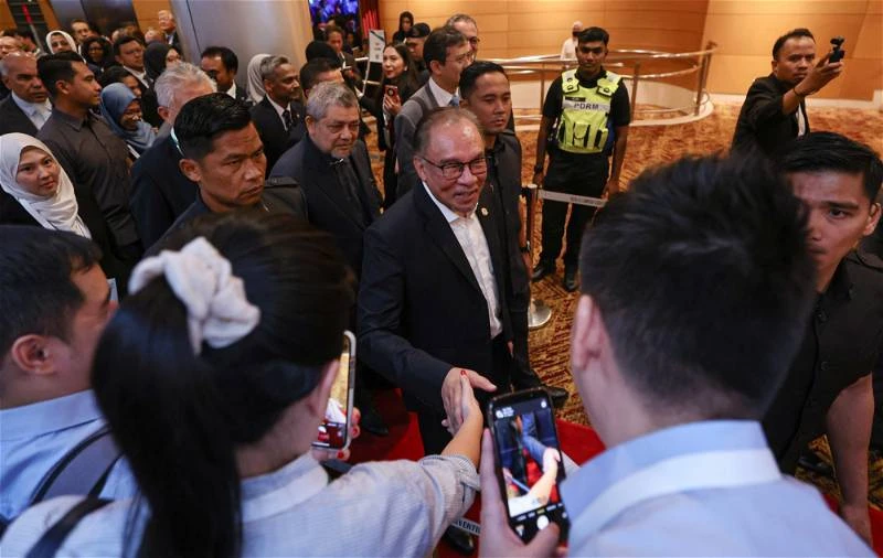 柴油價格是否浮動 安華:請等第二財長宣布