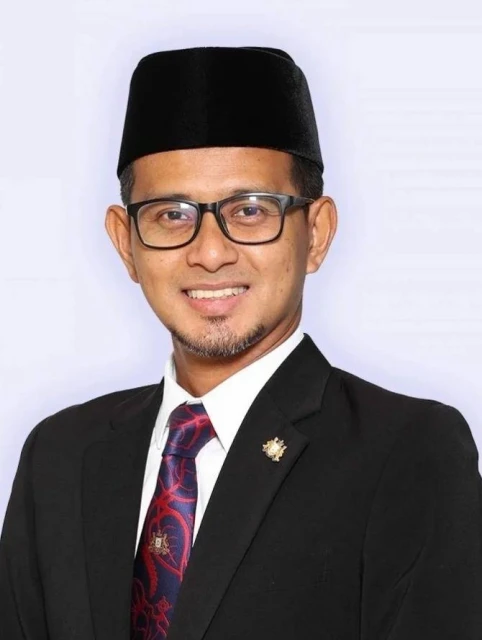 逾百條金龍魚被居民打撈烹煮　莫哈末法力促居民物歸原主