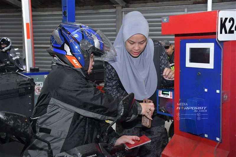 移民局總監：馬新QR碼通關係統進展順利