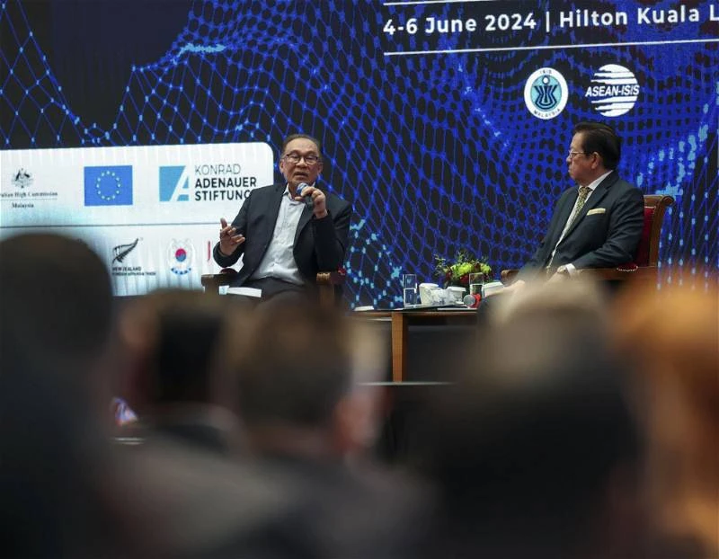 安華重申中立立場　拒由大國定義大馬視角