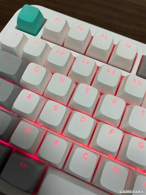 北通靈感鍵盤上手：用給手柄堆料的思路做鍵盤