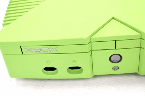 拍賣平台驚現《綠巨人》限定版Xbox：近6000美元！