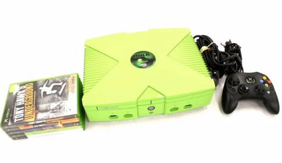 拍賣平台驚現《綠巨人》限定版Xbox：近6000美元！