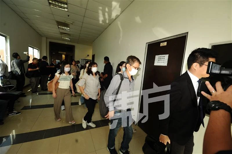 【KK襪子風波】辯方呈陳情書 控方需探討案情　案展7月15日再過堂