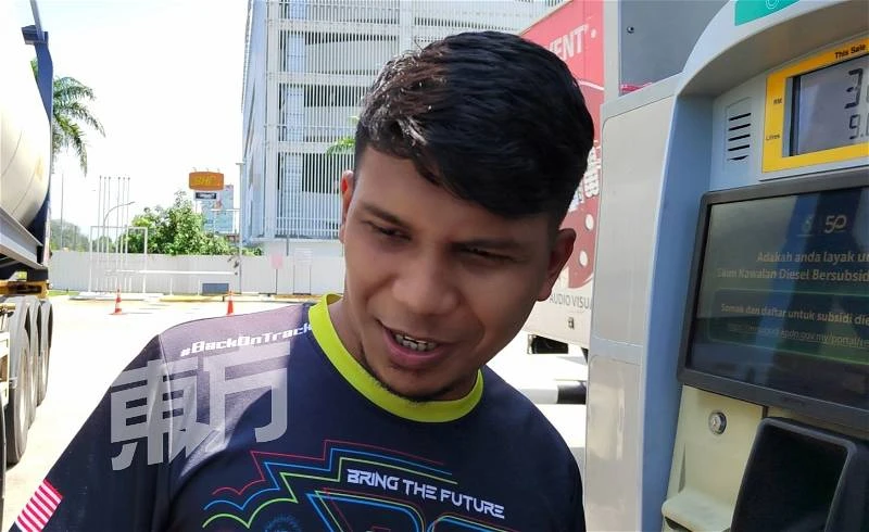 柴油漲價前夕 多間油站羅里排長龍添油至深夜