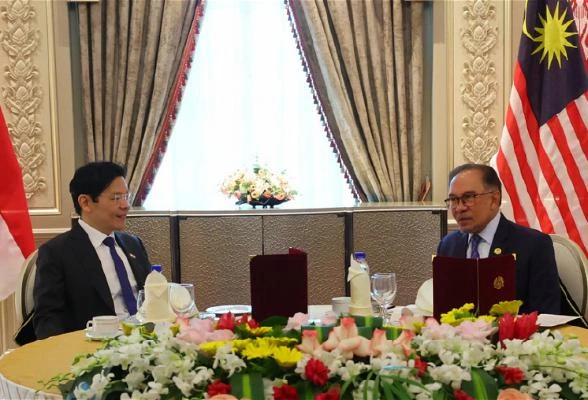 將解決馬新多項懸而未決問題　安華：與黃循財致力加強雙邊關係