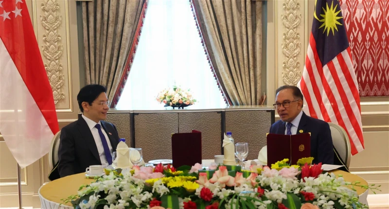 將解決馬新多項懸而未決問題　安華：與黃循財致力加強雙邊關係