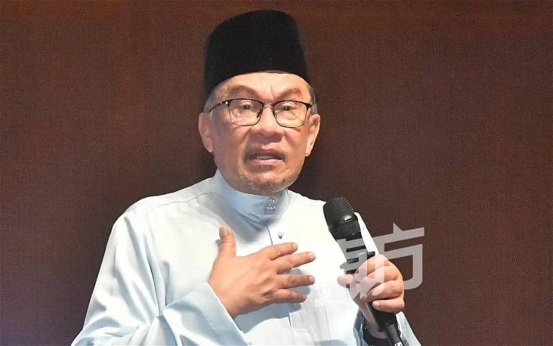 安華警告校巴不可趁機漲價　否則吊銷營運執照