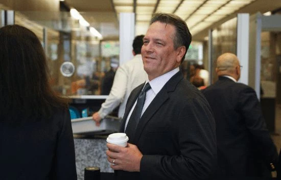 斯賓塞回憶收購動暴：被監管的那段日子太"黑暗"了