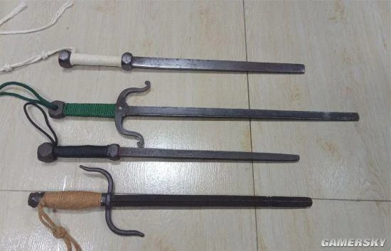 爽文男主的養成之路，為何總是少不了一把奇門兵器