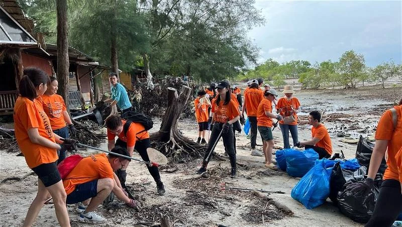 巴黎奧運舉行在即　陳康樂抽空當志工海灘清垃圾