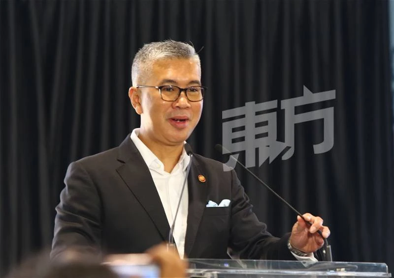 李強訪馬料簽署經貿合作5年規劃　扎夫魯：深化製造業數碼經濟合作