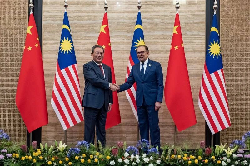 馬中簽署14項協定　落實免簽及新鮮榴槤出口中國