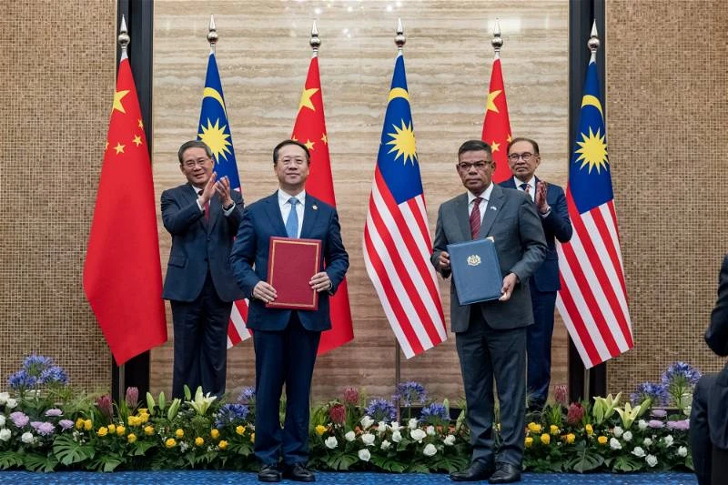 馬中簽署14項協定　落實免簽及新鮮榴槤出口中國