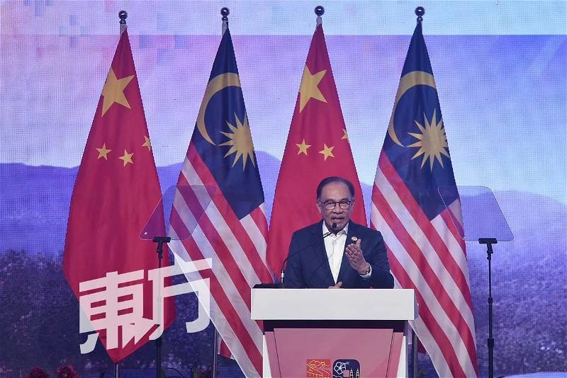 安華促確保本地、土著承包商參與東鐵