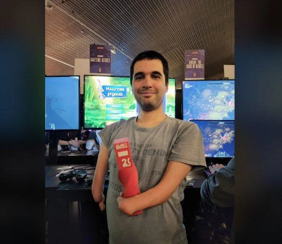 當喜歡黑魂的殘疾玩家，動了開發遊戲的念頭