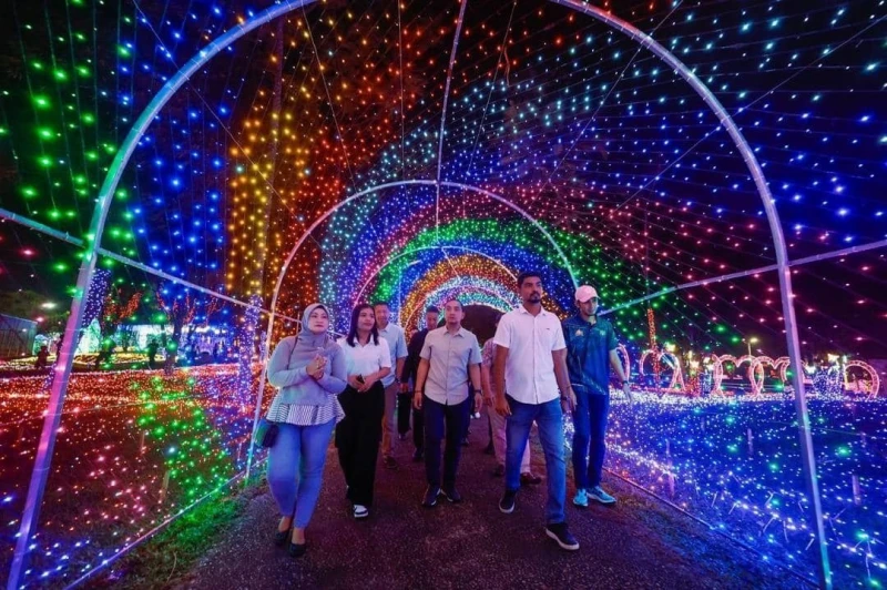 全馬最大LED燈光嘉年華　巴西古當風箏山成月光仙境