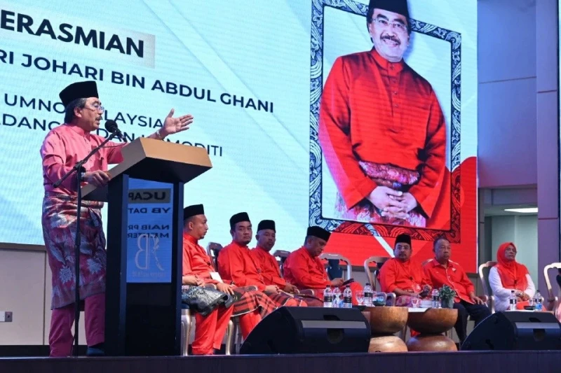 巫統支持率下降 佐哈里促停止指責他人深刻自省