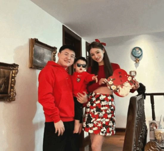 "Uzi說賺不到奶粉錢了"登熱搜：直播合同有人氣要求