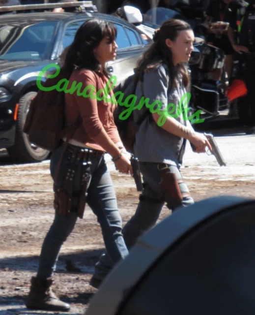 劇版《美末》第二季新片場照：艾莉紋身首曝