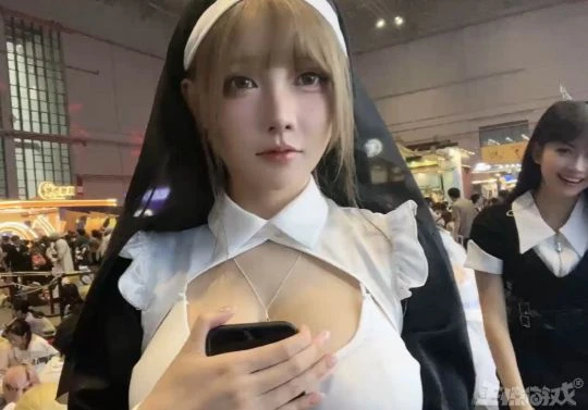排隊3小時，逛展5分鐘？盤點上海BW的沙雕Coser