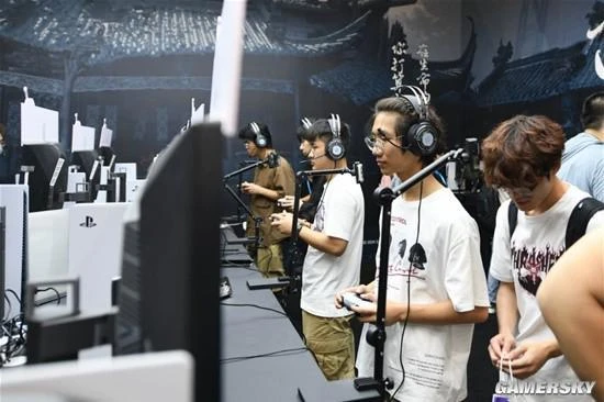 在BW現場，我們採訪了《影之刃零》製作人