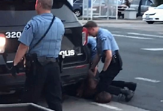 微軟解散"政治正確"團隊遭批評：你們不重視多元化了