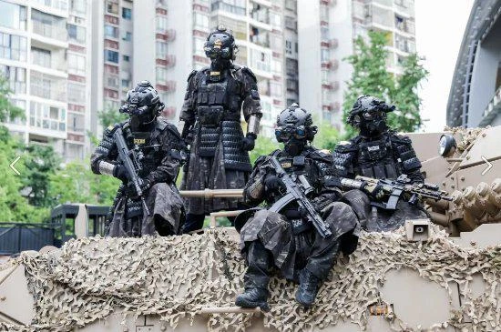 不是哥們？現在硬核遊戲辦活動都靠發癲？