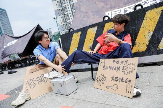 不是哥們？現在硬核遊戲辦活動都靠發癲？