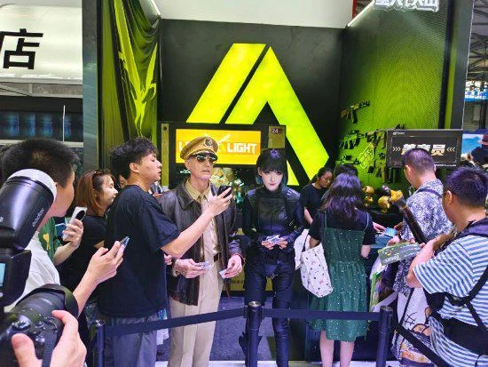 網易《螢火突擊》參加CJ展:五星上將麥克阿瑟亮相!