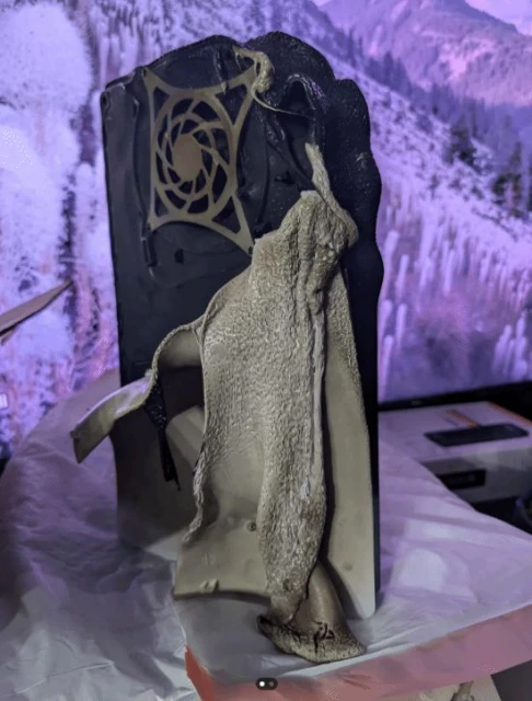 玩家遭遇火災PS5被燒成&quot;毛肚&quot;：剛買了還沒三天