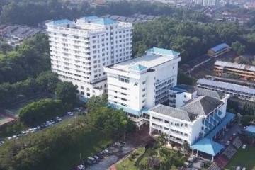 獨大乃加影華教山岡法定地主　「不容他人顛倒是非」