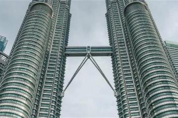 讓外國遊客插隊　國油雙塔樓道歉