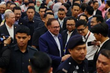 秘書長總監須呈月度報告　安華：掌握政府項目進展