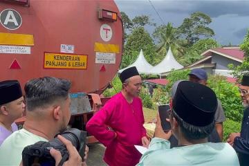 武吉柏邁300戶家庭佳節無預警斷水　斯里麻坡甘榜斷水6天