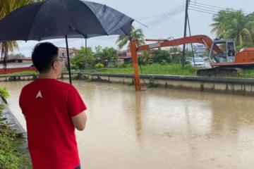 馮晉哲：儘可能減少水患風險 吁當局積極清理黑區溝渠