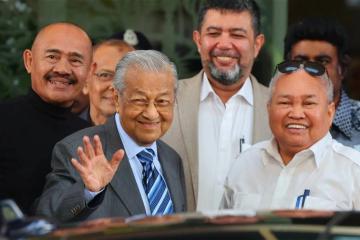 敦馬：柔佛是首個簽協議將管治權交英國的州屬