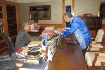 巫統2018年敗選後尋求和解　扎希遭敦馬痛斥45分鐘