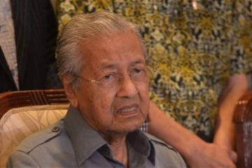 心臟專家不准敦馬出庭　起訴扎希誹謗案二度展延