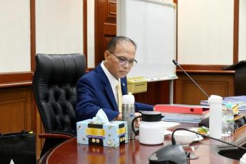 接受外科手術 順利康復　彭州大臣重返工作崗位