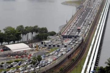 柔擬增加摩托車道至75條 周末允轎車用長堤羅厘通道