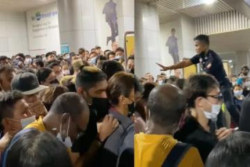 越堤族長周末擠爆新山關卡 出動保安爬牆維安