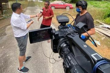 【採訪手記】異地採訪的一雙拖鞋