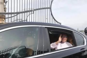 馬國新任首相安華 抵達布城首相署上班