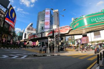 國門重開迎首個旅團  越南公司帶隊游大馬